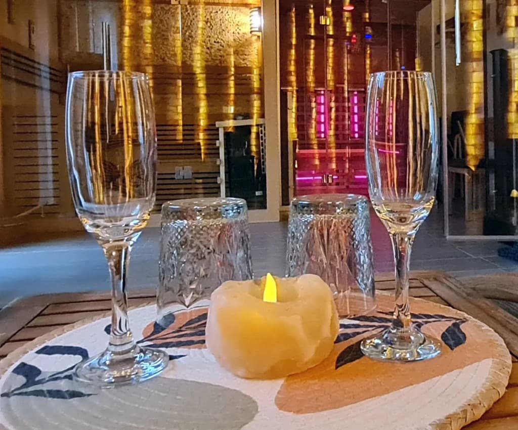 Entspannungsbereich mit Getränken